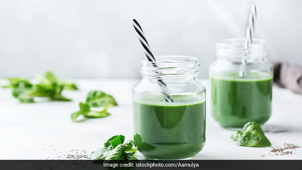 Papaya Leaf Juice Benefits: How To Make Papaya Leaf Juice To Increase Blood Platelets, Improve Digestion And Manage Diabetes